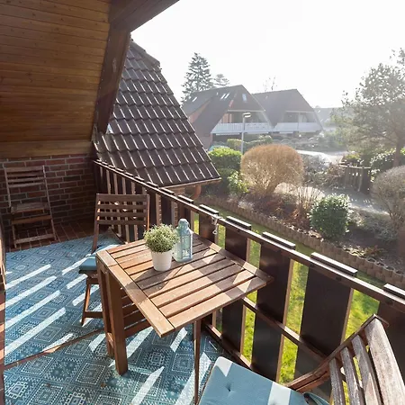 아파트 Leuchtfeuer *