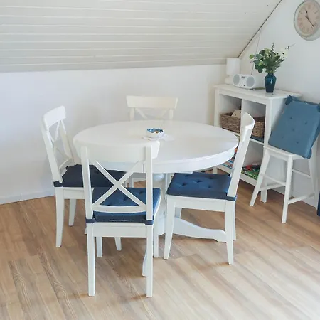 아파트 Leuchtfeuer *