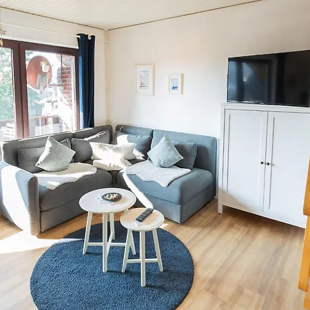 아파트 Leuchtfeuer *